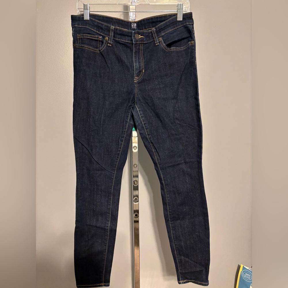 Gap women’s jeans 30 regular skinny jeans dark blue